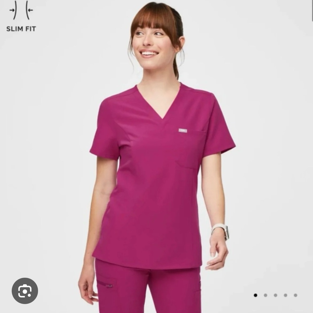 Figs Raspberry Sorbet Catarina One-Pocket Scrub Top